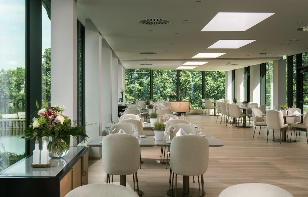 Delta Hotels By Marriott Frankfurt Offenbach Exterior photo